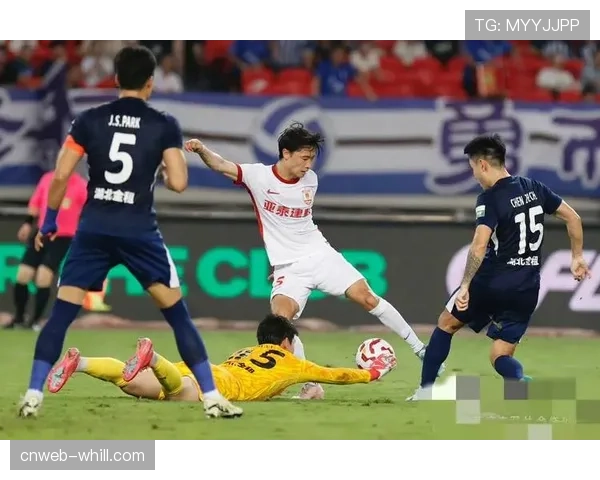 武汉三镇主帅赛后直言:“球队在领先后的战术过于保守”